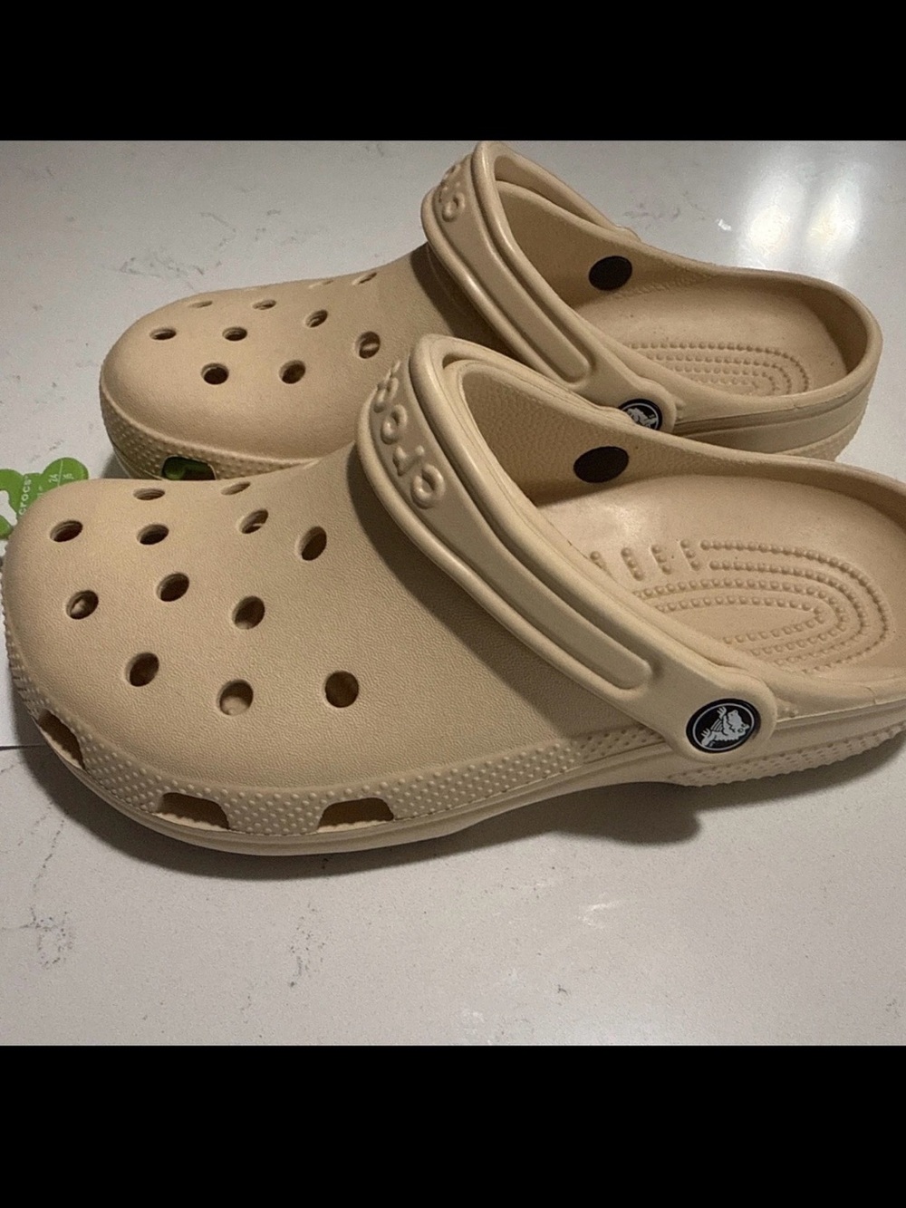 Crocs Classic Clog Beige Tan Sand US W 8 / M 6 / J6    New.  No box